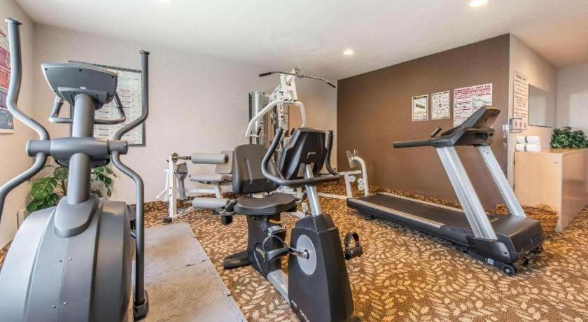 Quality Inn Burlington Bagian luar foto