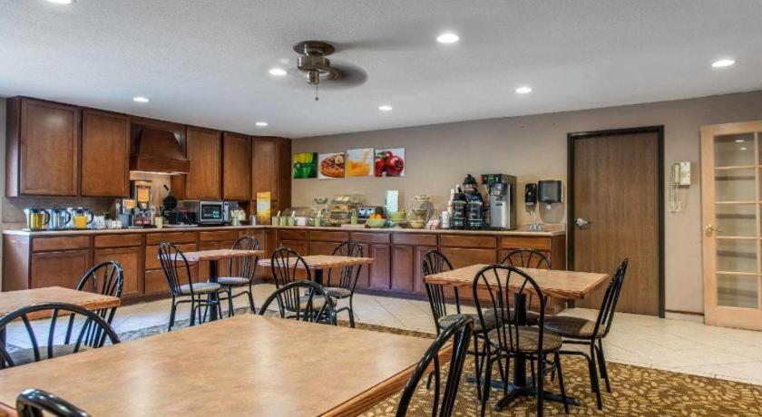 Quality Inn Burlington Bagian luar foto