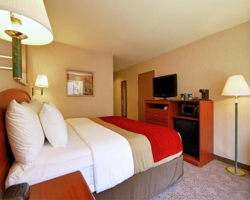 Quality Inn Burlington Bagian luar foto